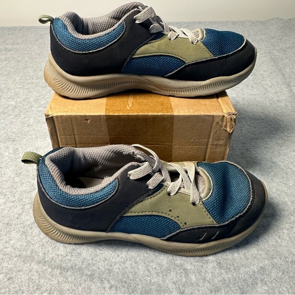 OshKosh B'gosh Fable Kids Sneakers Blue Green Colorblock Size 12M
